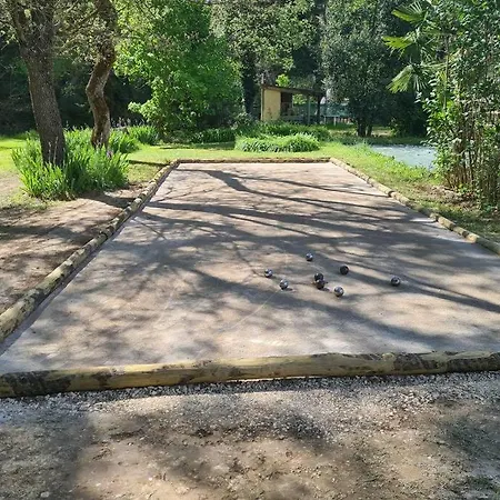 Maison Avec Riviere, Piscine, Spa, Sauna Infrarouge,terrain Boules, Ping-pong, Volley Et Badminton