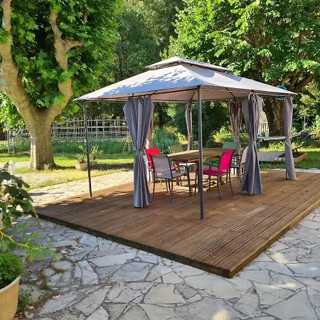 Maison Avec Riviere, Piscine, Spa, Sauna Infrarouge,terrain Boules, Ping-pong, Volley Et Badminton Sainte-Tulle