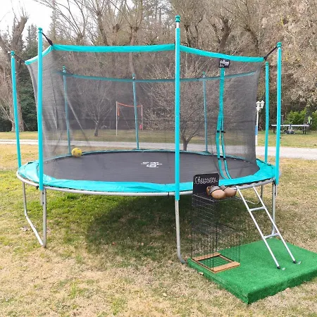 Holiday home Maison Avec Riviere, Piscine, Spa, Sauna Infrarouge,terrain Boules, Ping-pong, Volley Et Badminton Sainte-Tulle