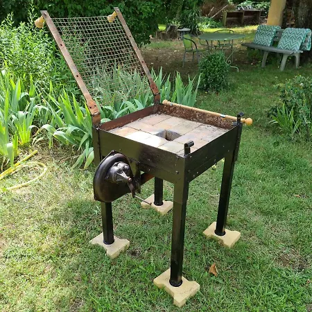 Maison Avec Riviere, Piscine, Spa, Sauna Infrarouge,terrain Boules, Ping-pong, Volley Et Badminton * Sainte-Tulle